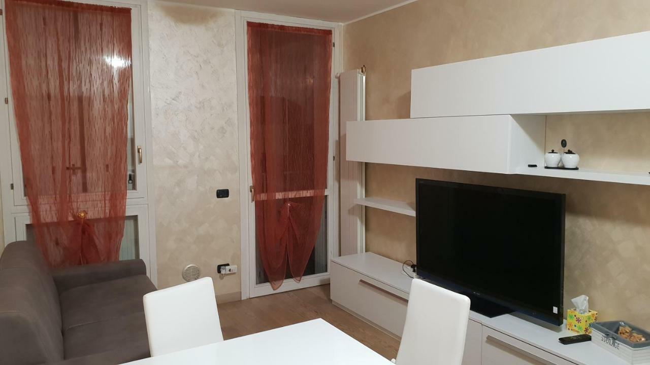Milano Malpensa Grandi Ap Apartment Gallarate Luaran gambar