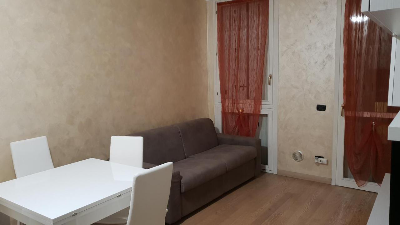 Milano Malpensa Grandi Ap Apartment Gallarate Luaran gambar